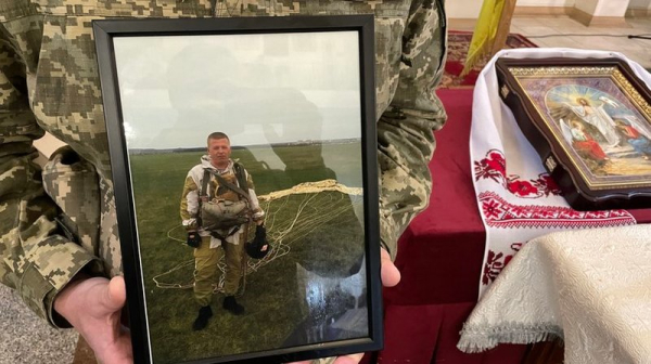 Трагедія на трасі Кременчук — Полтава: історія сержанта Віктора Боровка, який продовжує боронити Україну навіть після смерті - INFBusiness