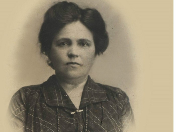 Поки одні дискутували, як назвати український парламент, письменник і адвокат за рубль опублікували оголошення про створення Центральної Ради - INFBusiness