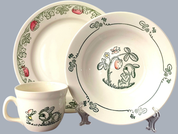 «Можливо, й у вашому домі є вінтажний дитячий посуд», — колекціонерка Людмила Карпінська-Романюк - INFBusiness