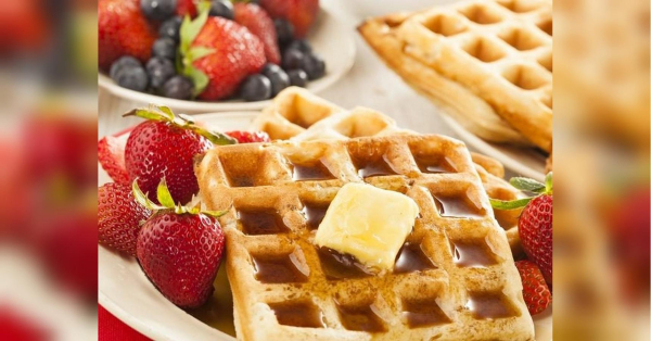 Повітряні та м’які: готуємо домашні вафлі, що тануть у роті - INFBusiness