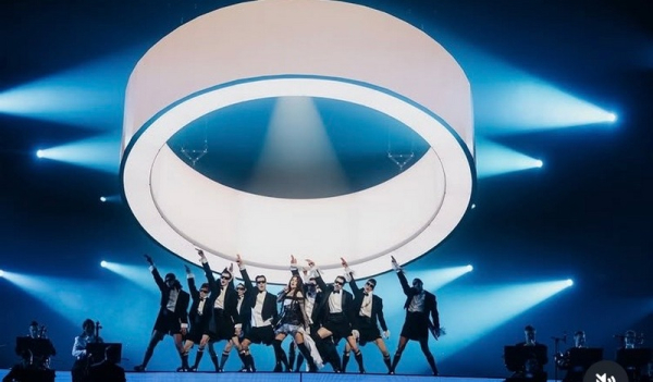 Розплакалася: популярна артистка вразила видовищем (фото) - INFBusiness