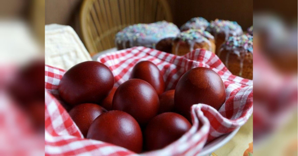 Як пофарбувати яйця цибулинням у глибокий колір: головні правила та пропорції - INFBusiness