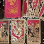 Тельцям — «Туз Пентаклів» та стабільність, Ракам — «Верховна Жриця» та уважність: Таро-прогноз на 20 квітня - INFBusiness