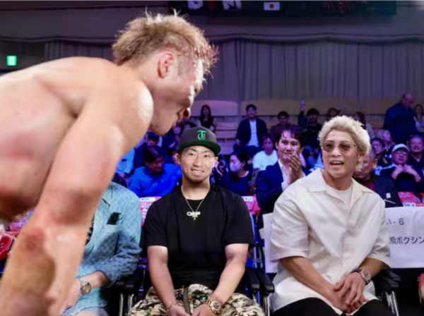 У Японії боксери на очах легенди одночасно відправили один одного в нокдаун (фото, відео) - INFBusiness