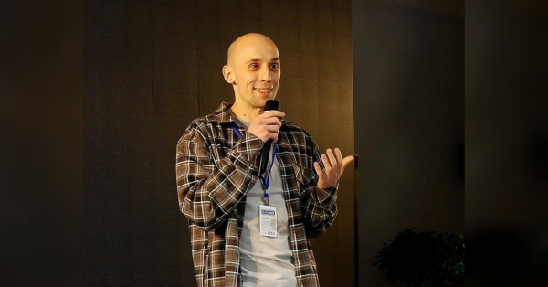 «Я впав у кому. Лікарі сказали рідним, щоби прощалися зі мною»: ветеран після ампутації відкрив дитячу IT-школу - INFBusiness