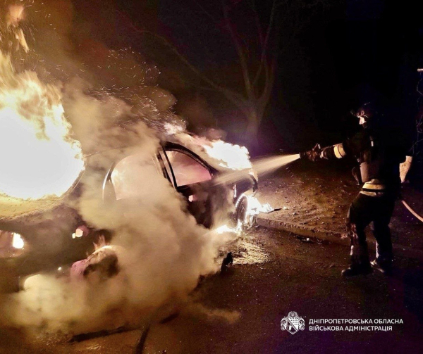 Палають будинки, пошкоджено порти і залізницю, є загиблі: ворог завдав сотні ударів по містах України (фото) - INFBusiness