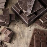 Чому шоколад біліє і чи безпечно його їсти — експерт розкрила нюанси - INFBusiness