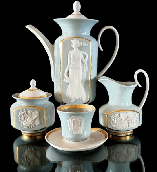 «Ранкова кава з сервізом „Муза“ стає моментом зустрічі з натхненням», — колекціонерка Людмила Карпінська-Романюк - INFBusiness