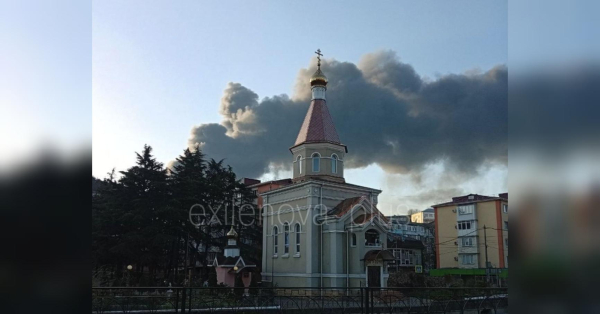 Масована атака дронів: у Туапсе палає один з найбільших НПЗ&hellip;