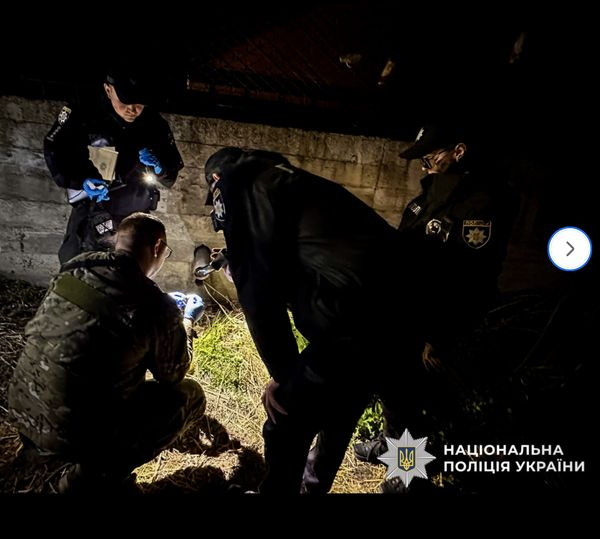 НП у Рівному: після трьох годин переговорів поліція переконала військового втікача не підривати гранату (фото) - INFBusiness