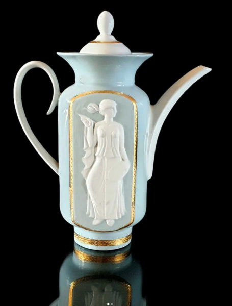 «Ранкова кава з сервізом „Муза“ стає моментом зустрічі з натхненням», — колекціонерка Людмила Карпінська-Романюк - INFBusiness