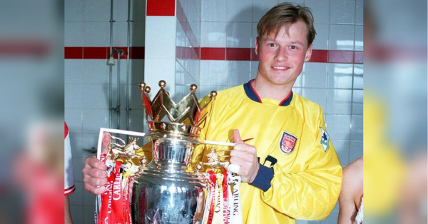 Знаменитий ексворотар «Арсенала» та «Ювентуса» загинув під колесами поїзда: з'явилися подробиці (фото, відео)