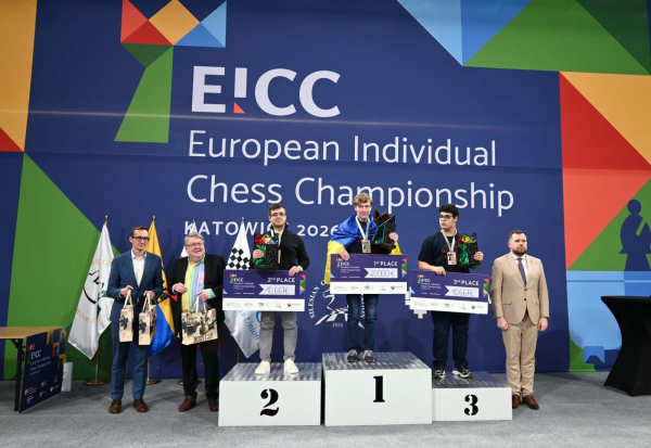 17-річний українець сенсаційно став чемпіоном Європи з шахів: він відмовився залишати країну після вторгнення росії (фото) - INFBusiness