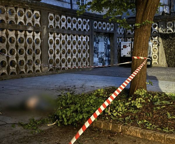 Громадянин Австралії публічно наклав на себе руки у Львові (фото) - INFBusiness