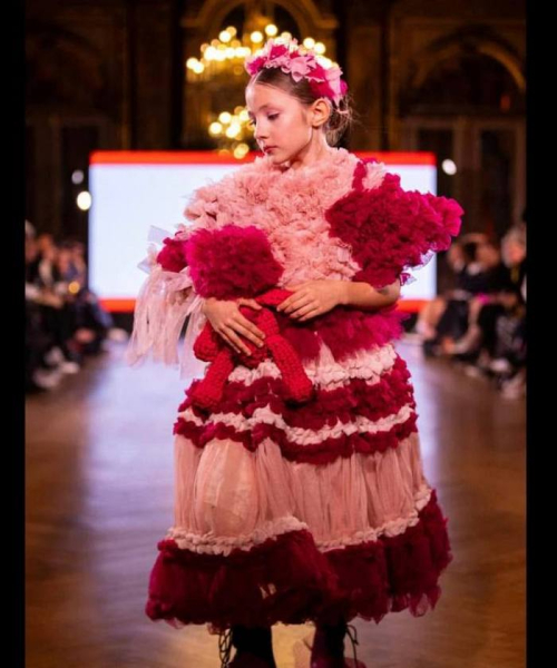 З Кобеляк — на Бродвей: історія 11-річної українки, яка стала обличчям європейських кутюр’є - INFBusiness