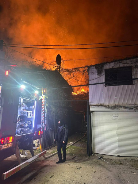 Ворог всю ніч атакував Одесу десятками дронів: є руйнування та постраждалі (фото, відео) - INFBusiness