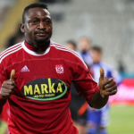 Колишній футболіст збірної Нігерії раптово помер у 40 років (фото) - INFBusiness