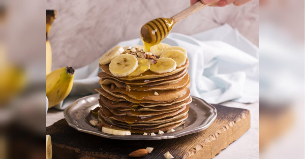 Заряджають енергією та містять багато клітковини: готуємо ідеальні млинці для солодкого сніданку - INFBusiness