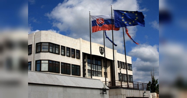 Словаччина погрожує заблокувати нові санкції проти росії, але підтримує кредит Україні - INFBusiness