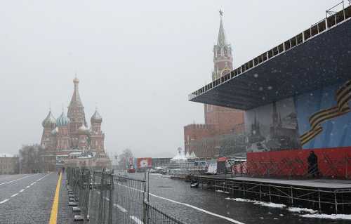 Парад перемоги на Червоній площі: без танків, суворовців та інтернету - INFBusiness