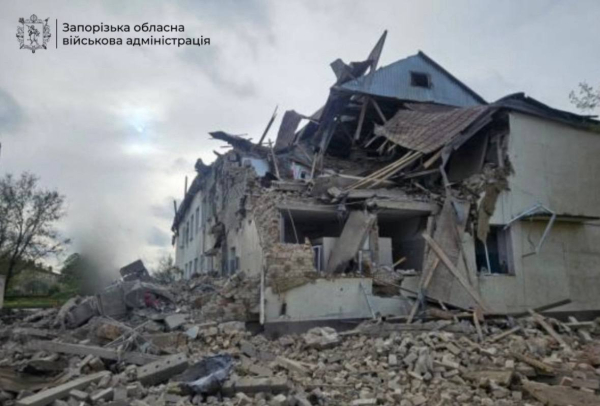 Палають будинки, пошкоджено порти і залізницю, є загиблі: ворог завдав сотні ударів по містах України (фото) - INFBusiness