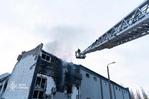 Смертельний удар балістикою по Києву: масштабні руйнування, кількість загиблих і поранених збільшується (фото) - INFBusiness