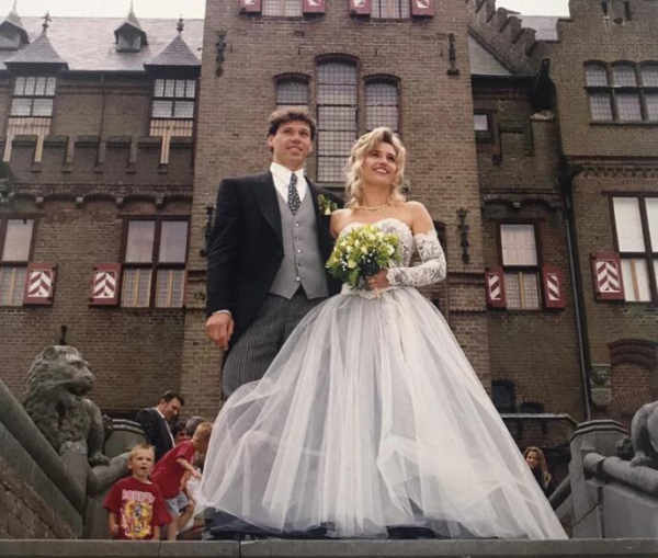 Триразового володаря «Золотого м'яча» та його хвору дружину переслідує невідома (фото) - INFBusiness