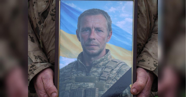 Останній його бій був виявом особливої стійкості та героїзму: солдат з Хмельниччини повернувся додому «на щиті» - INFBusiness