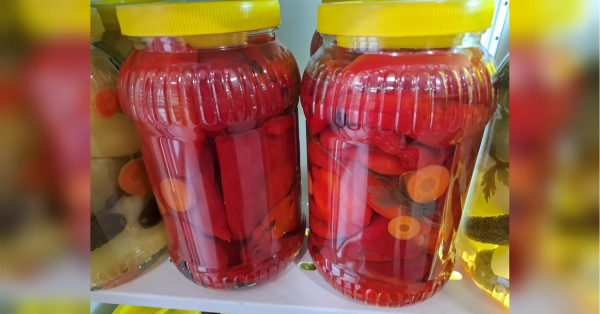 Як подавати соління на святковий стіл і їсти їх згідно з етикетом: деякі нюанси вас здивують - INFBusiness