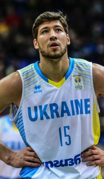 «Знов треш!?»: мережа в шоці від нового Холостяка (фото) - INFBusiness