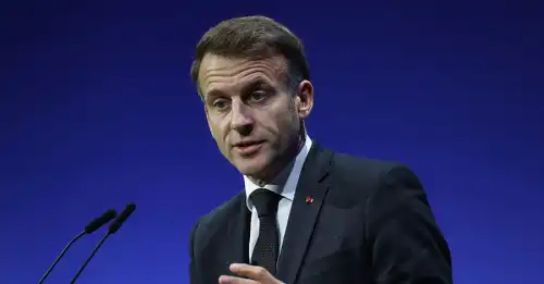 Макрон відповів на жарт Чарльза III про французьку мову в США: Це було б шикарно - INFBusiness