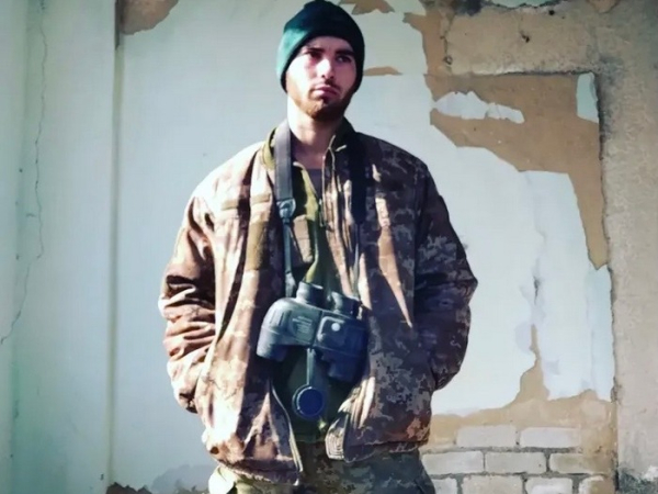 «Командир кричить, хтось молиться, я плачу»: активіст ЛГБТІК+спільноти Павло Лагойда про роки на фронті - INFBusiness