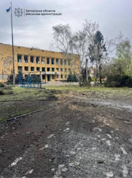 Палають будинки, пошкоджено порти і залізницю, є загиблі: ворог завдав сотні ударів по містах України (фото) - INFBusiness