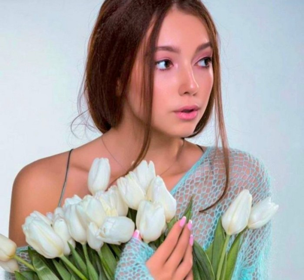 Донька Медведчука перейшла на прізвище матері та керує елітним будинком на Рубльовці у підмосков’ї - INFBusiness