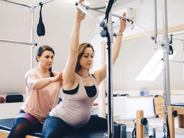 Пілатес під час вагітності: тренерка розповіла, як займатись безпечно і без страху - INFBusiness