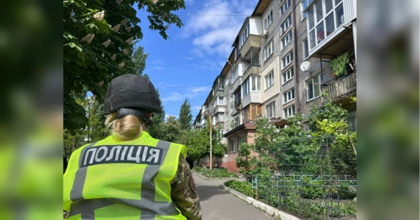 У Києві через неадекватного мешканця евакуювали багатоквартирний будинок