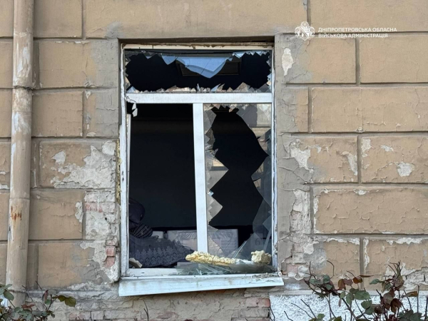 У Дніпрі ракета росіян влучила в гуртожитку, а у Кривому Розі дрон влетів у багатоповерхівку (фото, відео) - INFBusiness