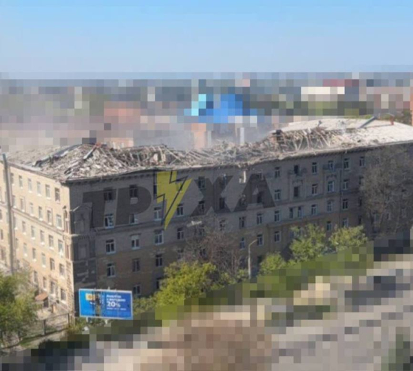 У Дніпрі ракета росіян влучила в гуртожитку, а у Кривому Розі дрон влетів у багатоповерхівку (фото, відео) - INFBusiness