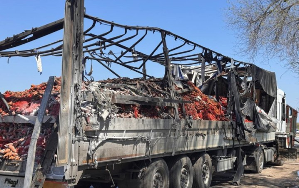 На Дніпропетровщині від удару дрону постраждав автобус, який перевозив десятки дітей, є поранені (фото) - INFBusiness