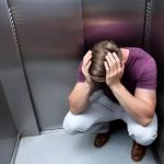 «Пастка» ліфта: як уникнути травм при його зупинці і що ми зазвичай робимо неправильно в найчастіших ситуаціях - INFBusiness