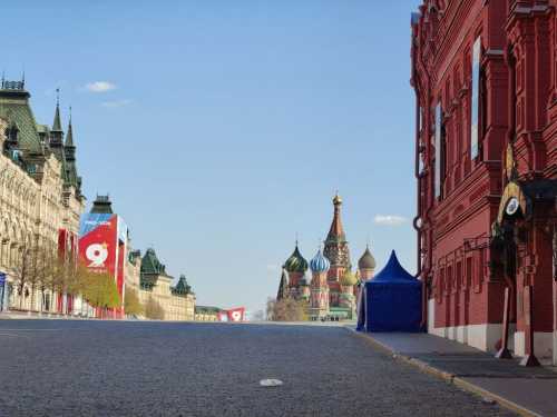 Антидронова сітка на Червоній площі: фото є фейком - INFBusiness