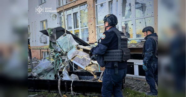 Під Києвом ракета пробила багатоповерхівку і застрягла в квартирі: шокуючі кадри (фото, відео) - INFBusiness