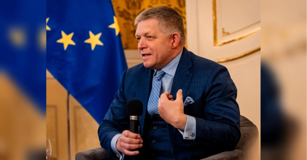 Чехія відкрила небо для літака Фіцо на парад до путіна - INFBusiness