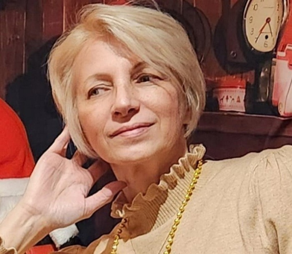 «Іриси нагадують витончені сукні у високій моді», — художниця Гелена Павленко - INFBusiness