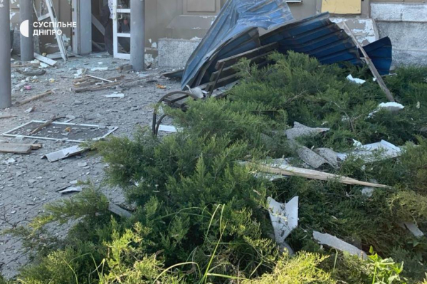 У Дніпрі ракета росіян влучила в гуртожитку, а у Кривому Розі дрон влетів у багатоповерхівку (фото, відео) - INFBusiness