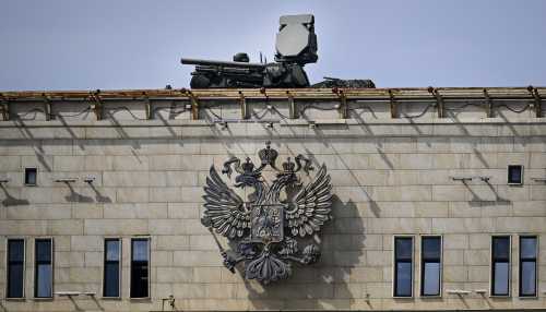 Росія боїться 9 травня: паради відмінили у половині регіонів, інтернет відключать навіть на Камчатці - INFBusiness