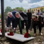 Іноземні представники відвідали місця ударів РФ у Києві та вшанували пам’ять загиблих - INFBusiness