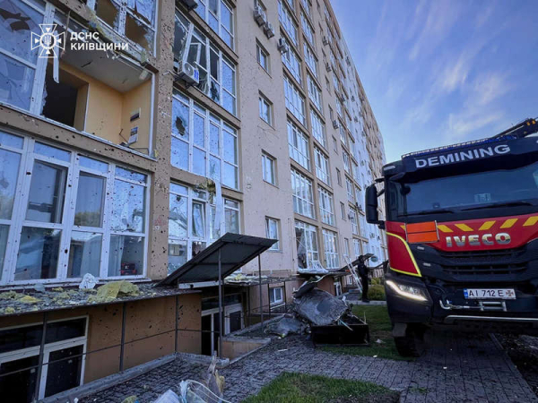 Під Києвом ракета пробила багатоповерхівку і застрягла в квартирі: шокуючі кадри (фото, відео) - INFBusiness