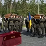 Останки лідера ОУН Мельника перепоховали під Києвом у присутності Зеленського та Буданова - INFBusiness