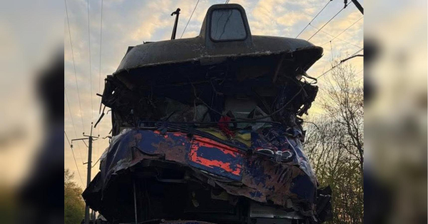 Потяг Київ — Ужгород потрапив у смертельну аварію на Львівщині (фото)